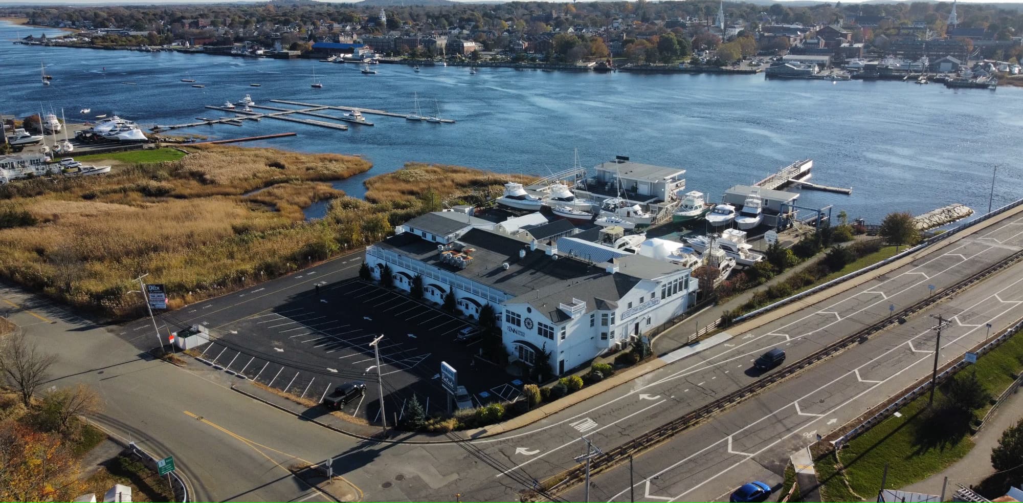 Houses by lake picture in Newburyport